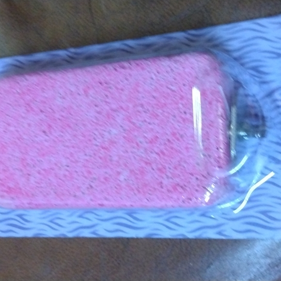 All living things small Animal colorful pumice ledge - Picture 3 of 4